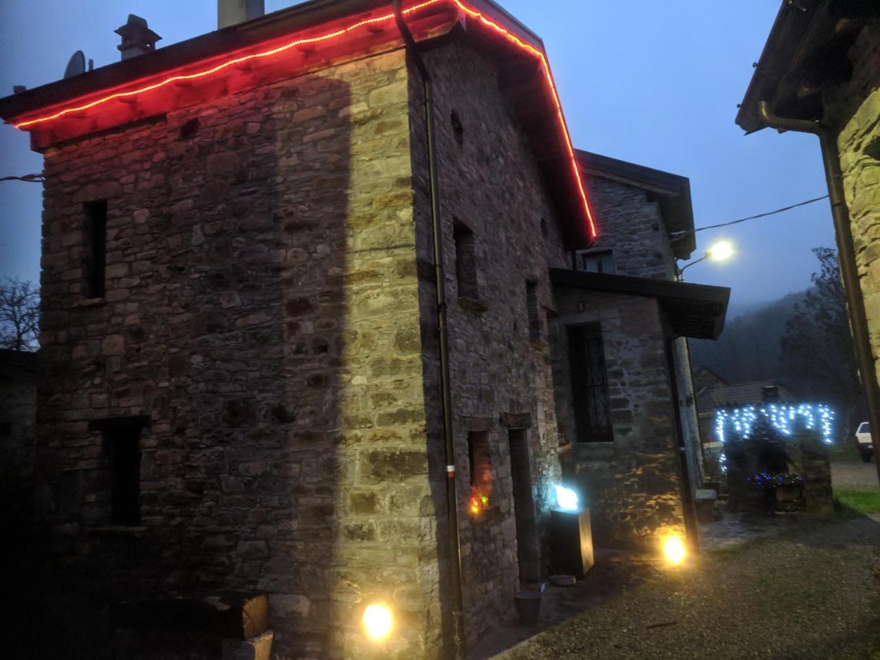 Albergo Diffuso Casa Delle Favole Ferriere Zewnętrze zdjęcie